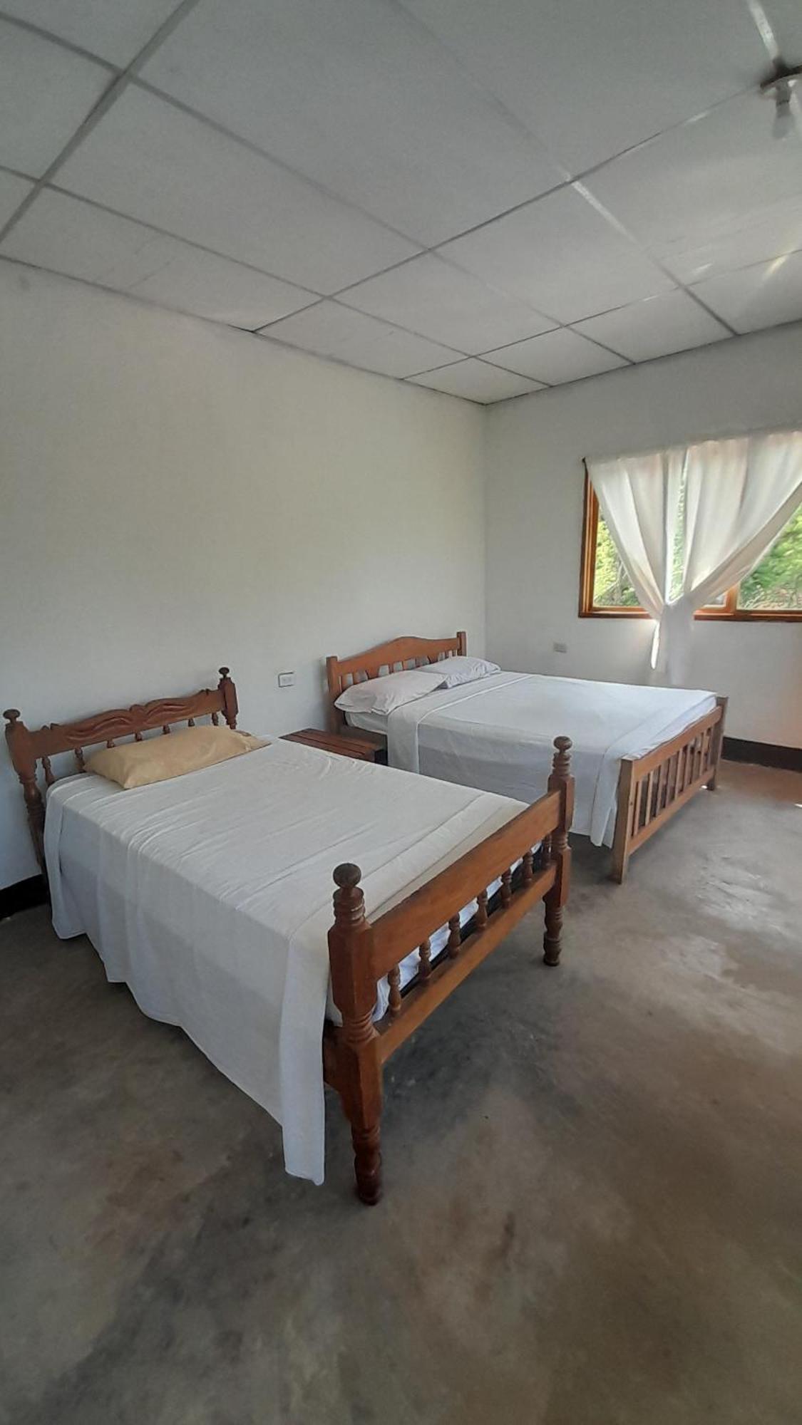 Hospedaje Bananas Guest House Altagracia Room photo